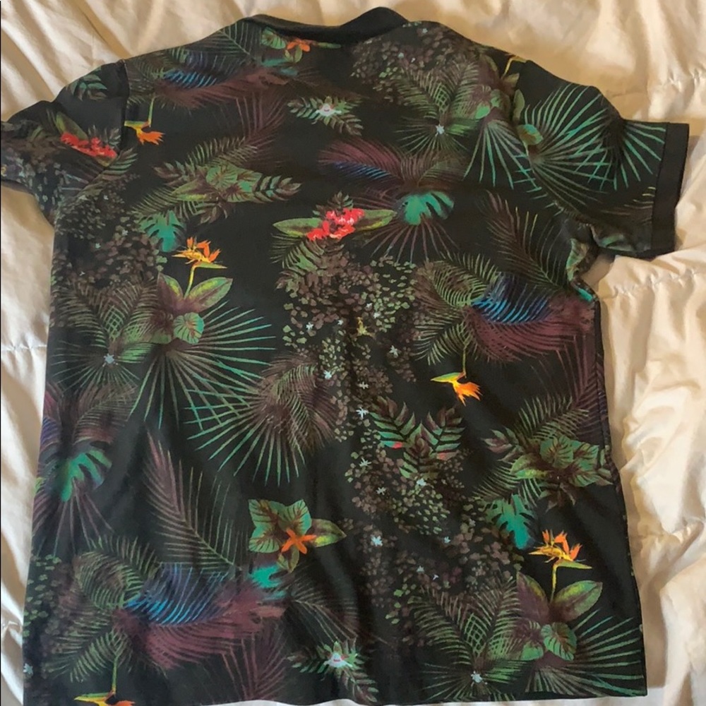 H&M shirt! - Picture 3 of 3
